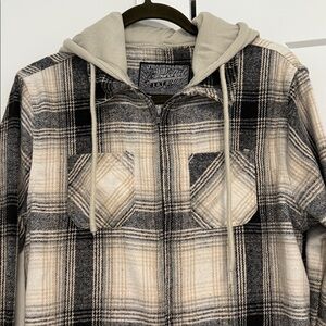 Brooklyn Cloth Black & Cream Plaid Hooded Flannel Shacket. S. Pit to pit 20”